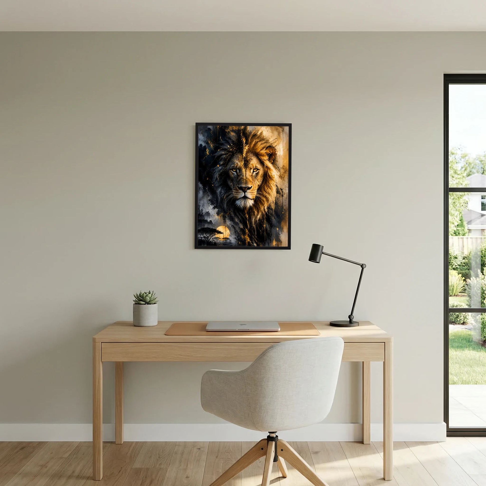 Gerahmtes Löwenposter im Hochformat mit goldenen Lichtakzenten und dunklem Hintergrund