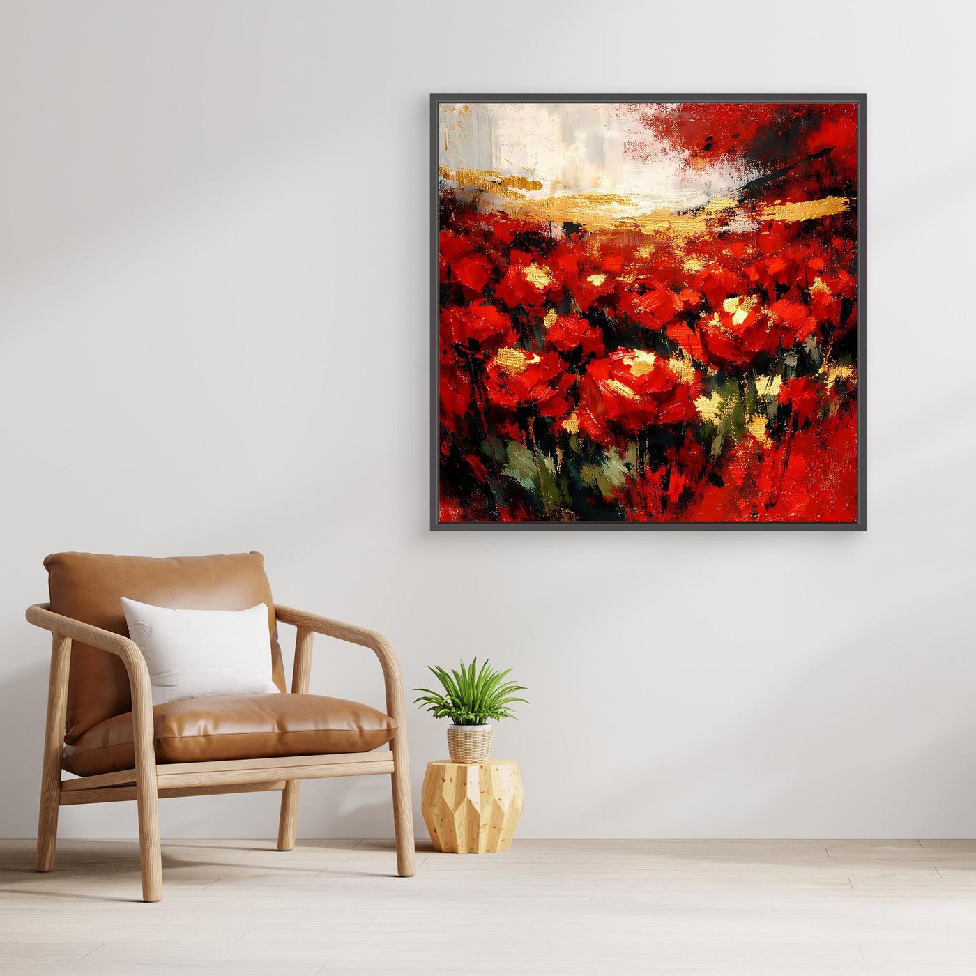 Leinwand-Wandbild mit abstraktem roten Blütenmotiv und goldenen Akzenten, im dunklen Rahmen.