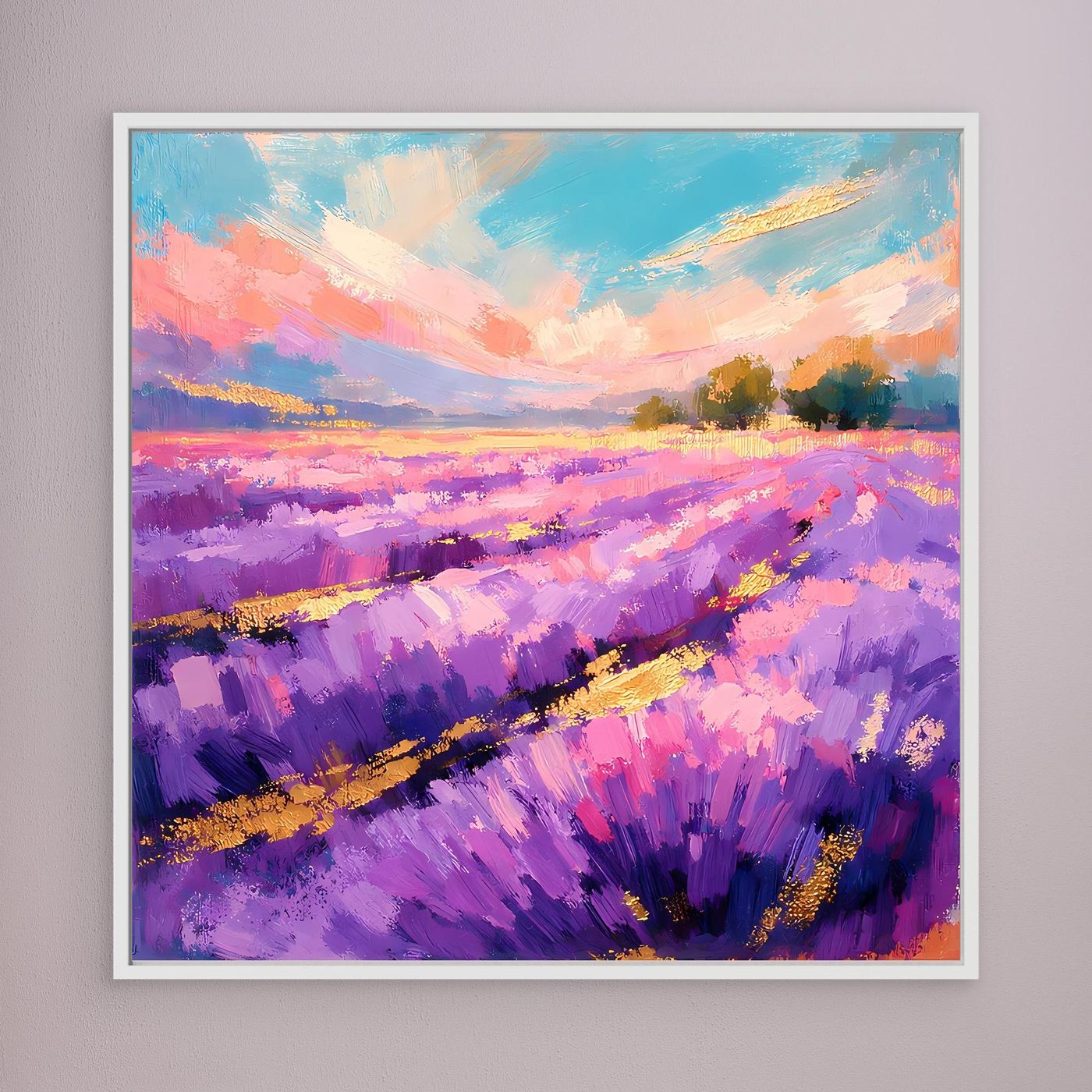 Leinwandbild mit abstrakter Lavendel-Landschaft in Violett und goldenen Akzenten, mit weißem Rahmen
