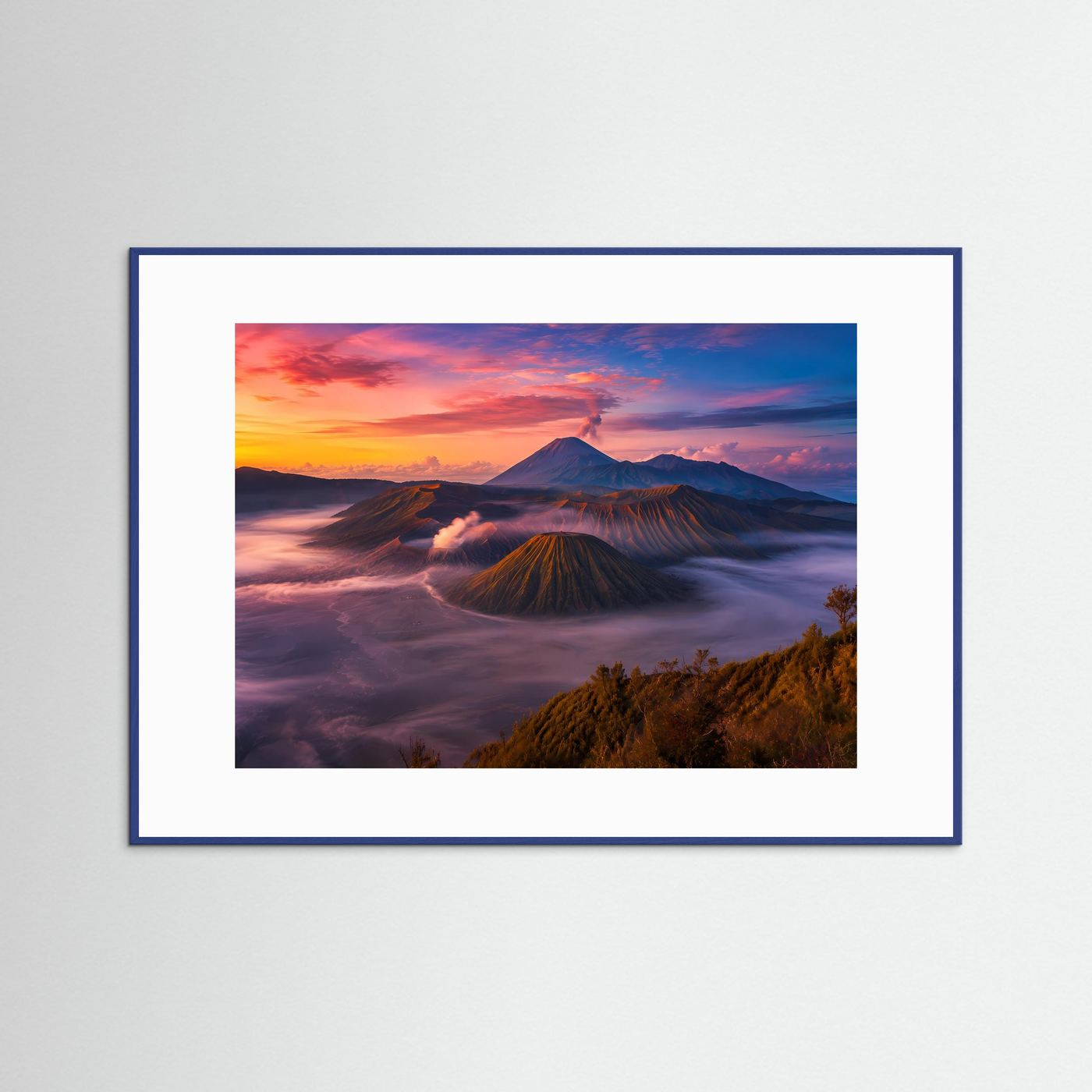 Magischer Mount Bromo bei Sonnenaufgang | Indonesien Vulkan & Natur Poster