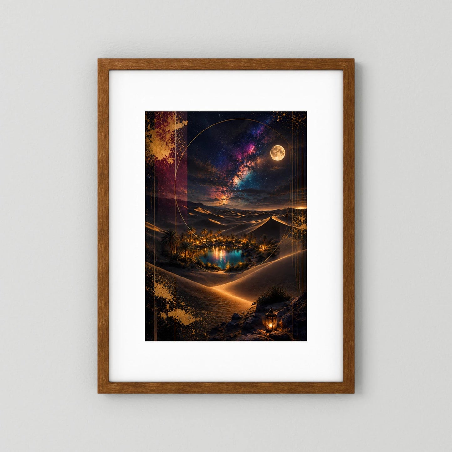 Hochformat-Poster mit braunem Holzrahmen: Vollmond über Wüstenoase im Sternenhimmel