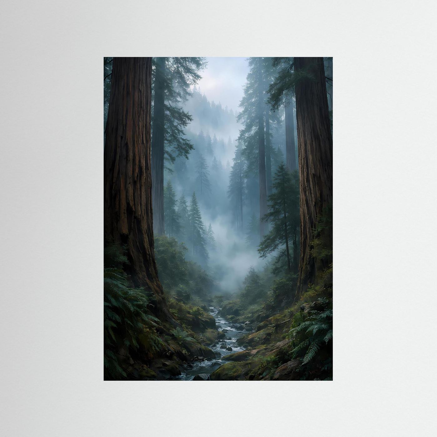 Wandposter mit Waldweg im Nebel, hohe Bäume, kühle Blautöne und Grün.