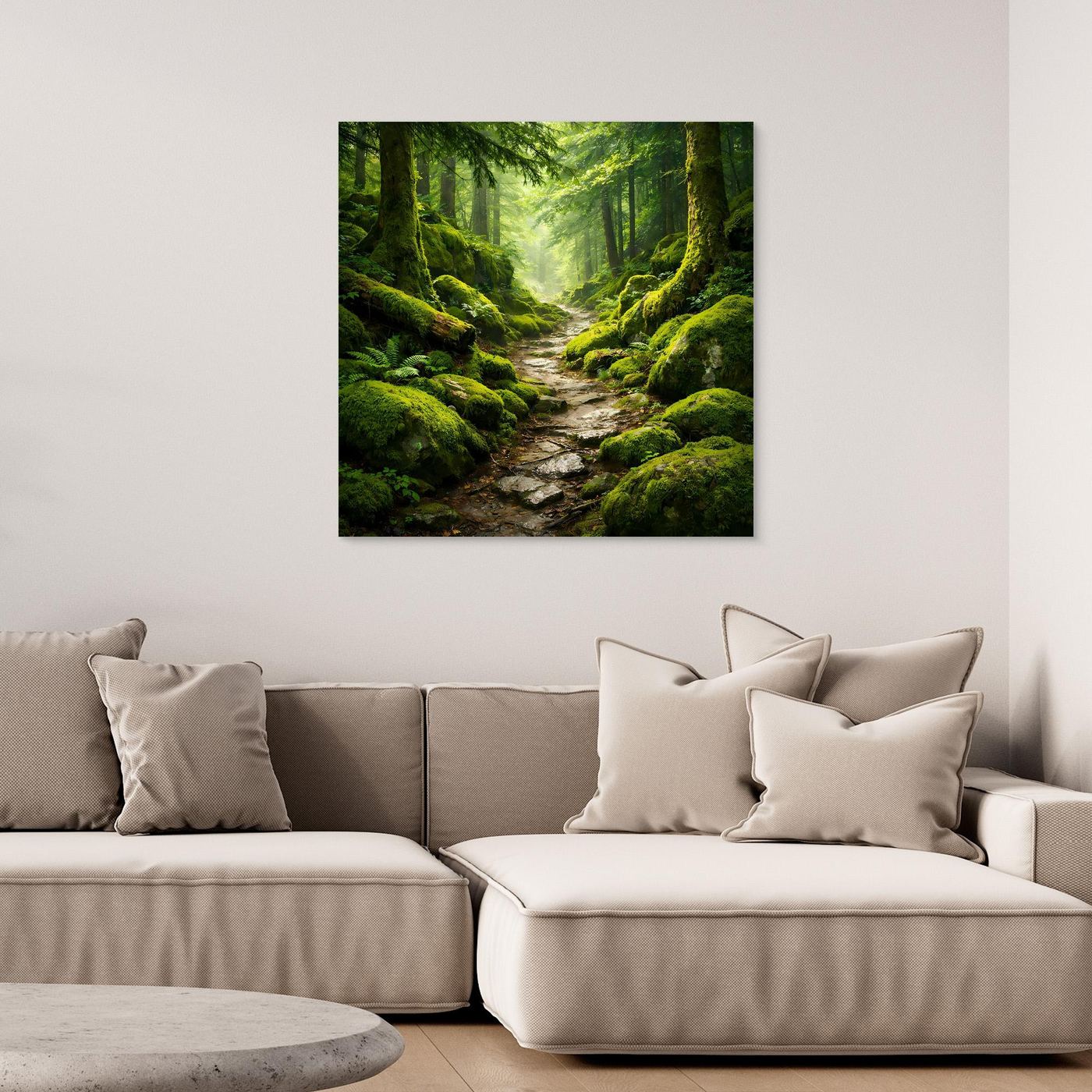 Gerahmtes Leinwandbild mit moosgrünem Waldpfad im mystischen Wald, quadratisches Motiv