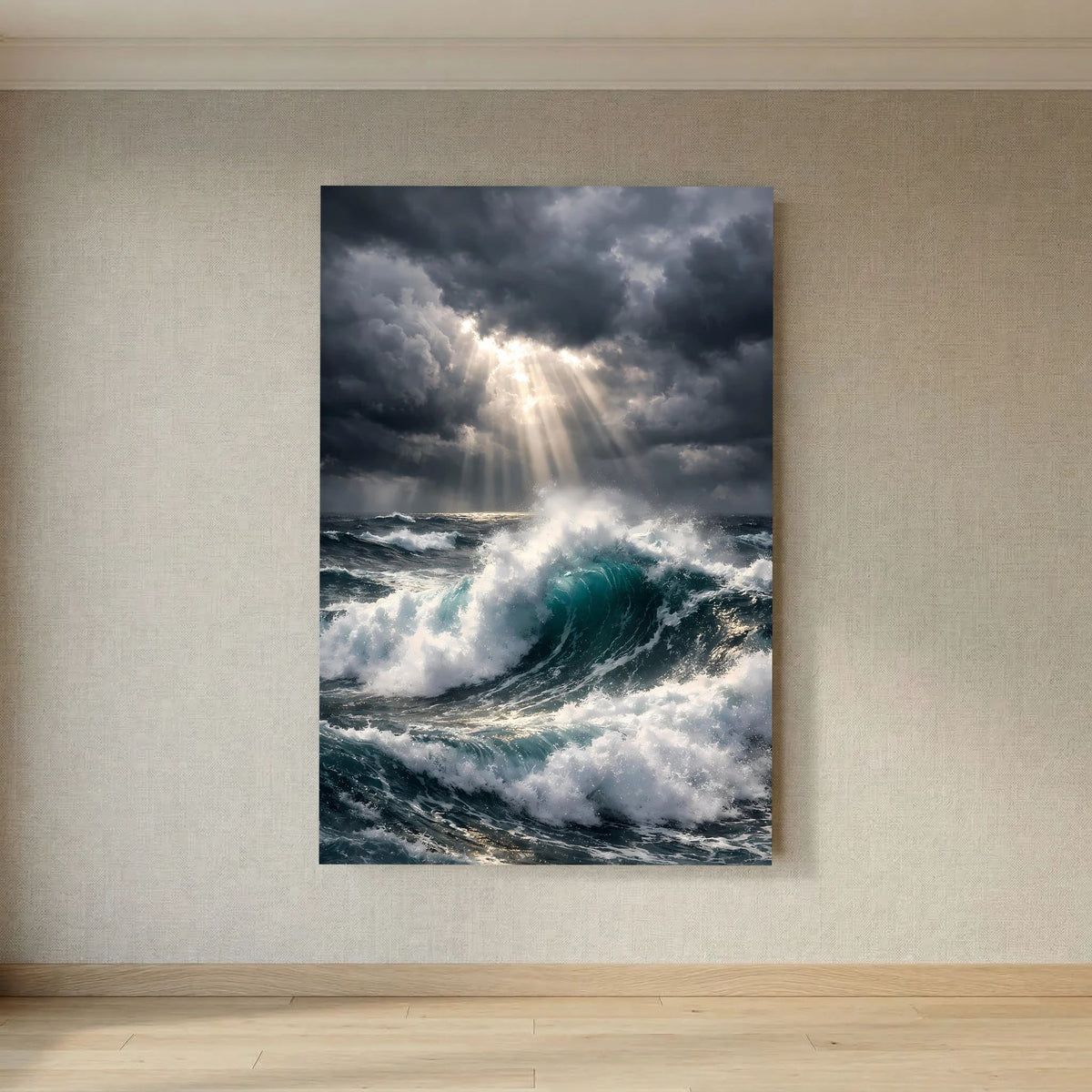 Wandbild mit aufgerauter Meeresfläche, türkiser Welle und Lichtstrahlen hinter Gewitterwolken