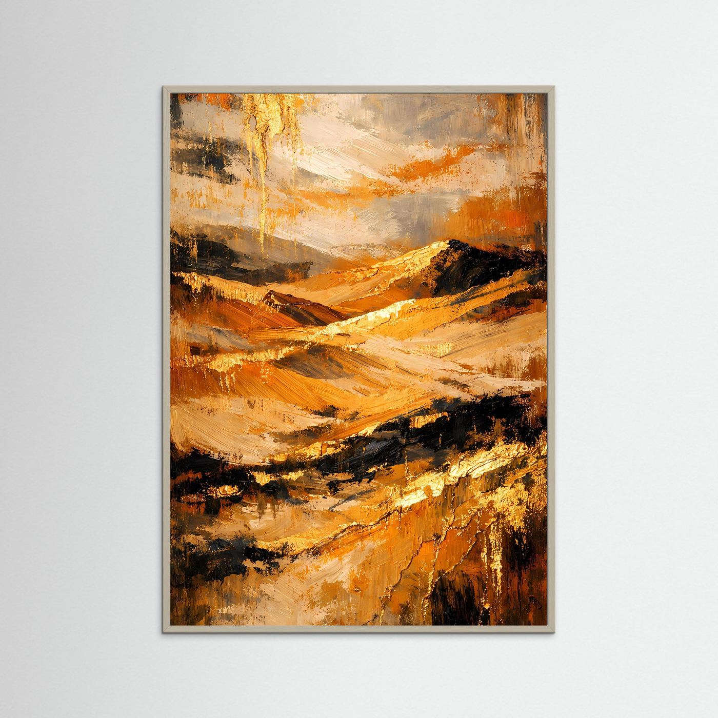 Gerahmtes abstraktes Landschaftsposter mit hellem Holzrahmen, gold-ockerfarbene Landschaftsoptik.