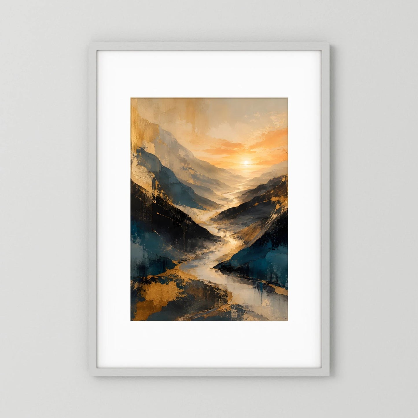 Hochformatiges Landschafts-Kunstposter im weißen Rahmen mit Berglandschaft in Blau und Gold