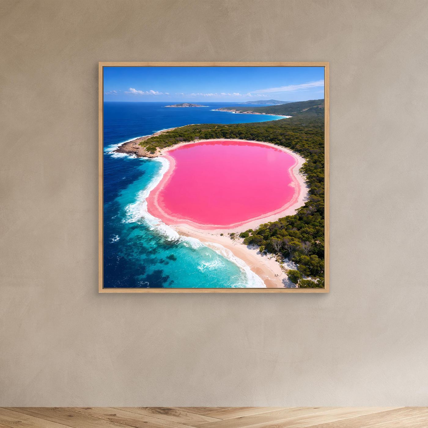 Leinwandbild mit rosa See und Küstenlinie im Querformat, Eichenrahmen