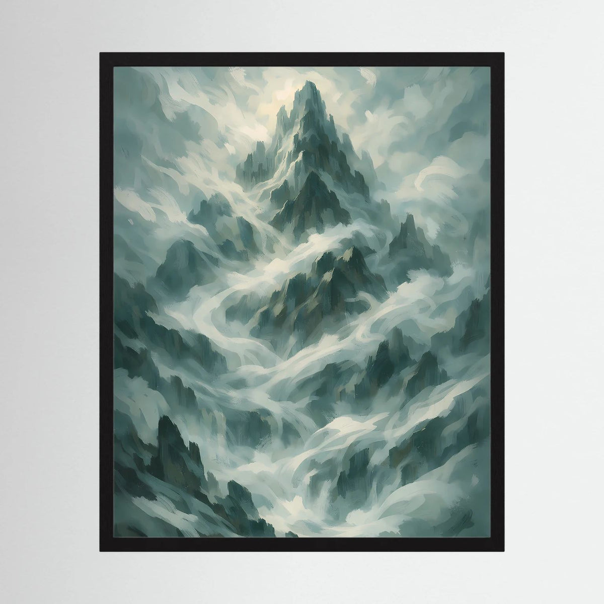 Hochformatiges Wandposter mit grünen Nebelbergen im schwarzen Rahmen