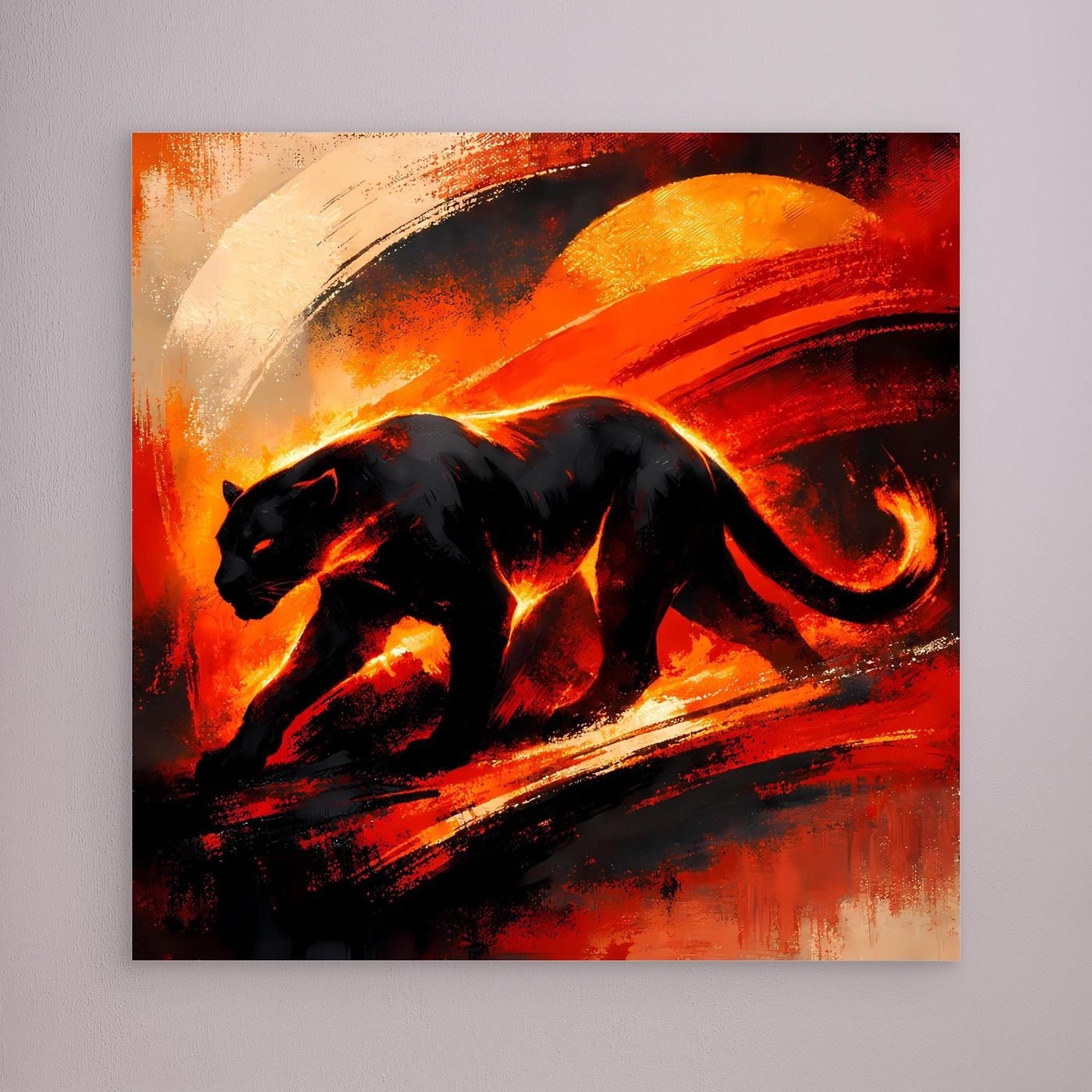 Leinwandbild mit schwarzem Panther in abstraktem Feuerrot und orangefarbenen Bögen