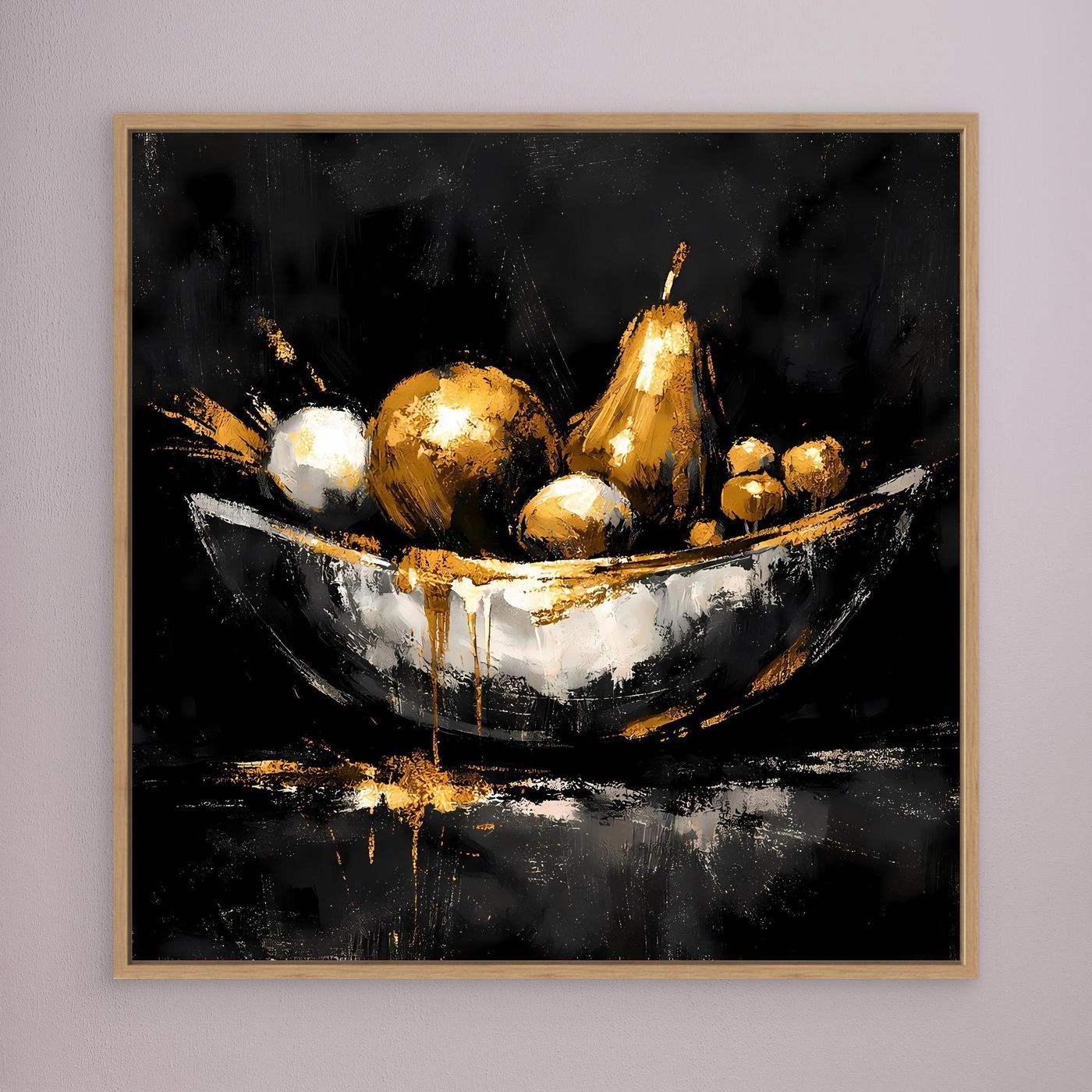 Leinwand Elegante Obstschale in Gold und Silber | Modernes Luxus Stillleben Wandbild