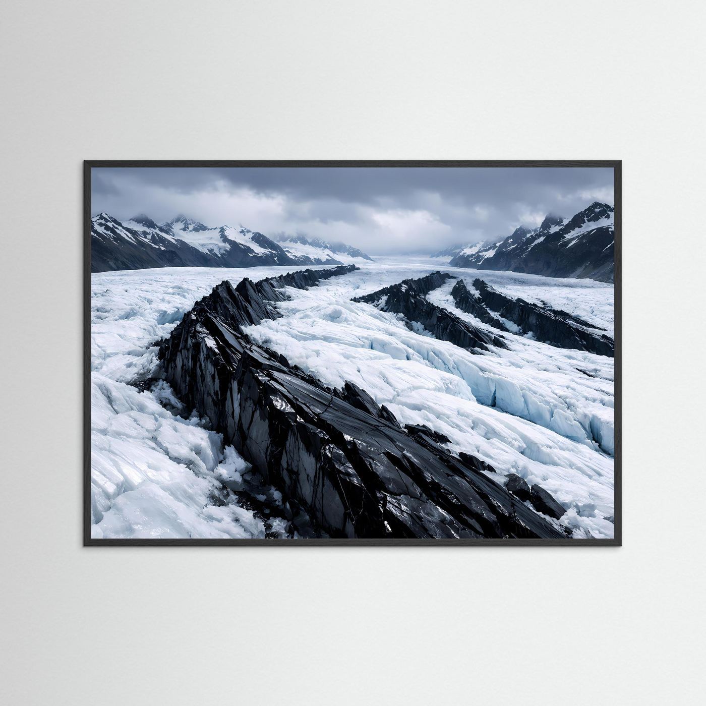 Gletscher-Panorama-Poster im Querformat mit schwarzem Rahmen