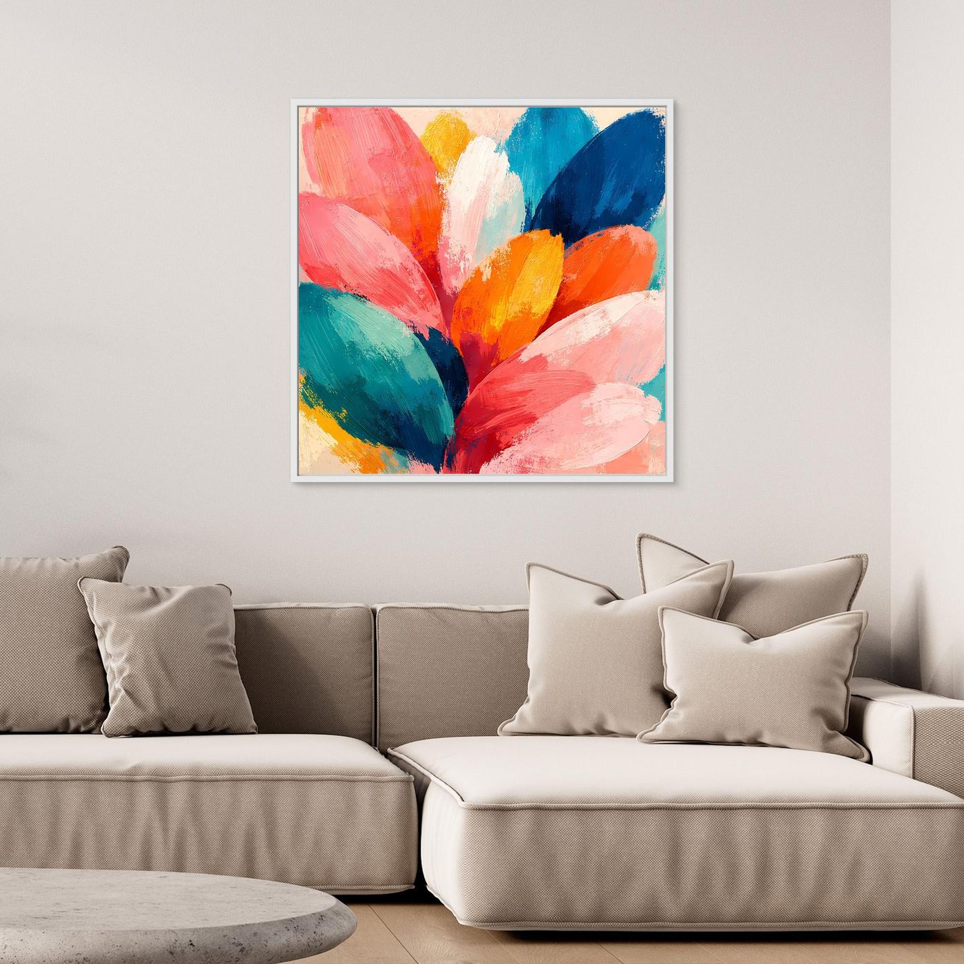 Blumen-Wandbild mit abstraktem Blütenmotiv, farbige Pinselstriche im weißem Rahmen.