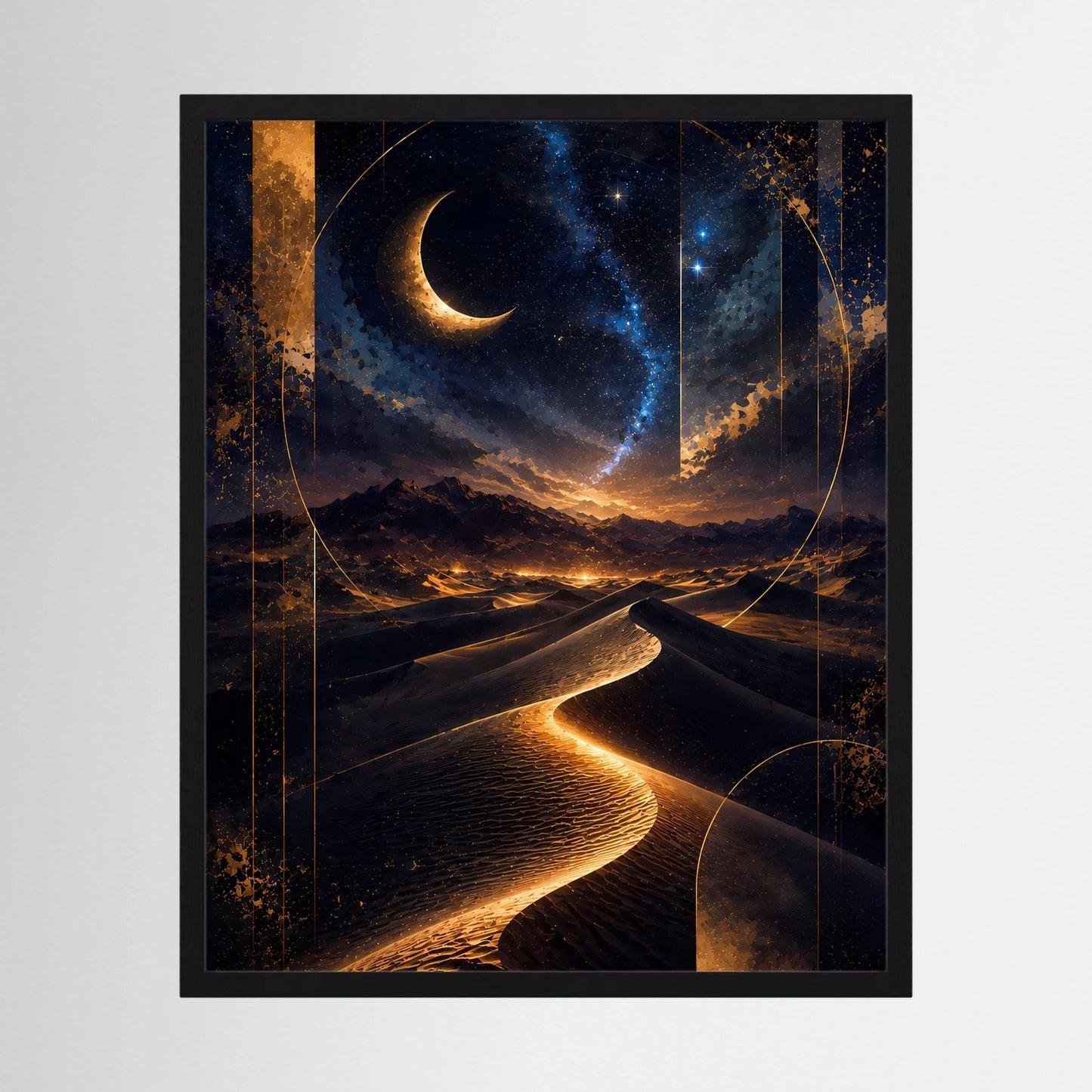 Gerahmtes Hochformat-Poster mit Mondsichel, Sternenhimmel und goldenem Dünenlichtpfad