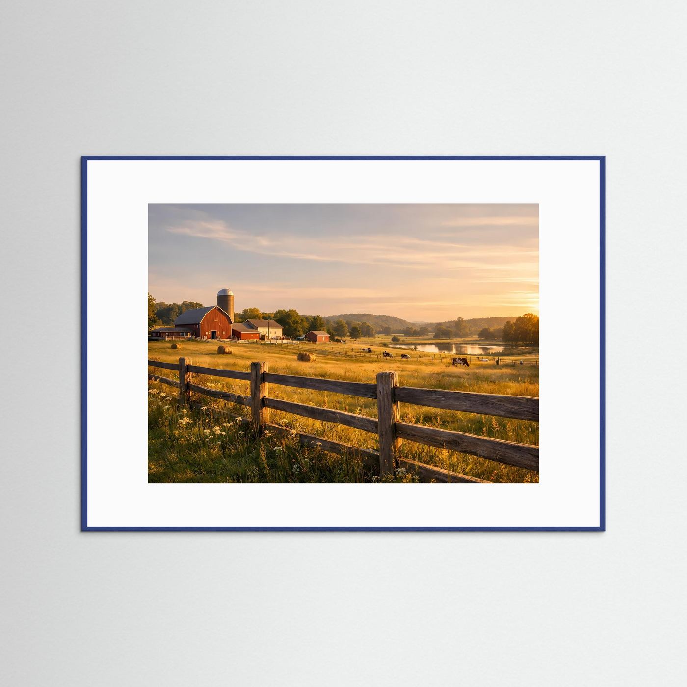 Idyllischer Bauernhof im goldenen Abendlicht | Ländliches Panorama Poster Querformat