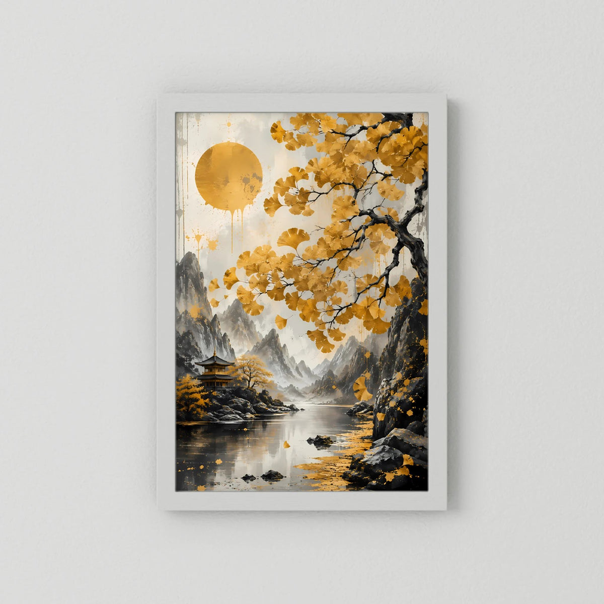 Vertikales Poster mit goldenen Ginkgozweigen, Tempel links, Sonnenkreis, weißer Rahmen