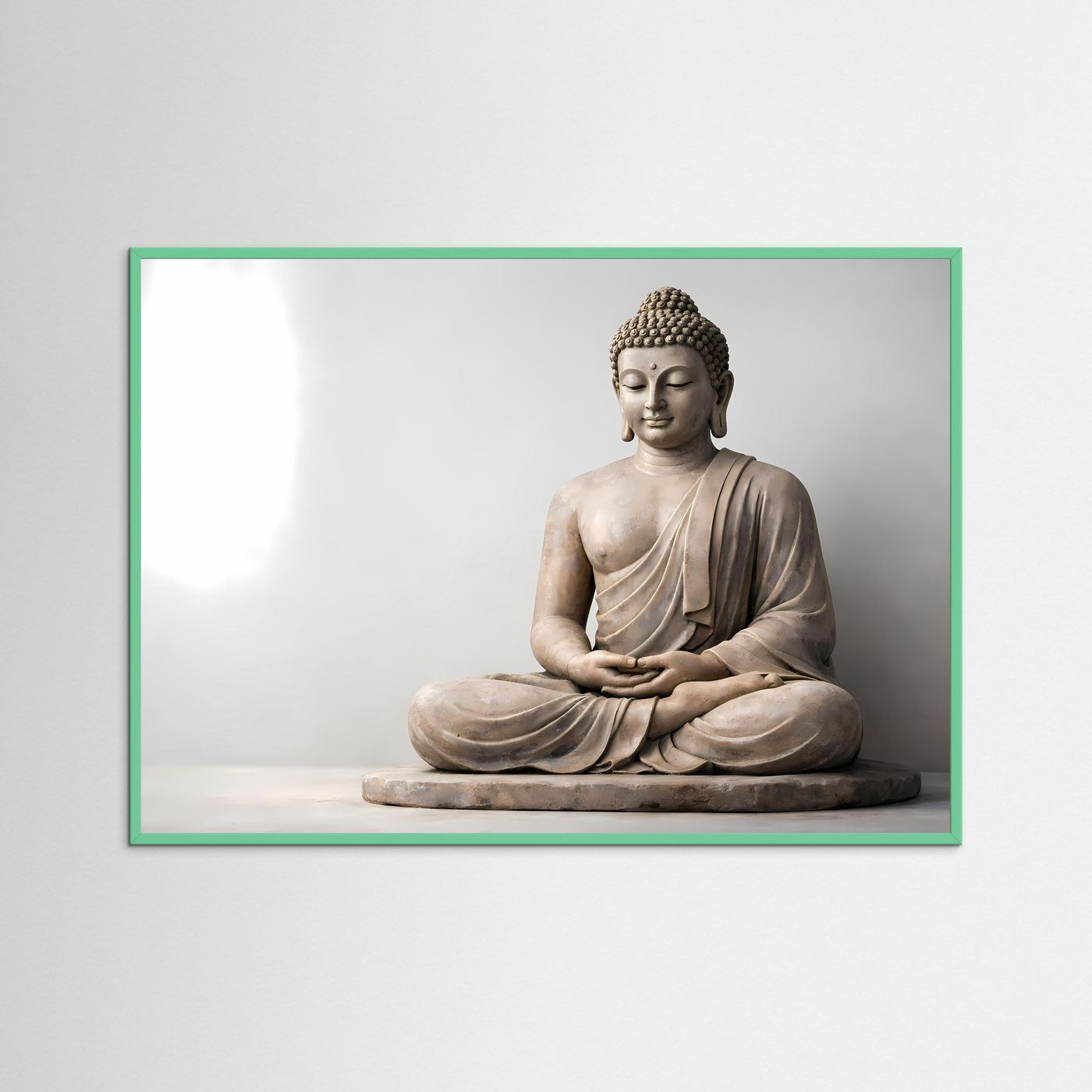Poster mit sitzendem Buddha in Meditation, grüner Holzrahmen