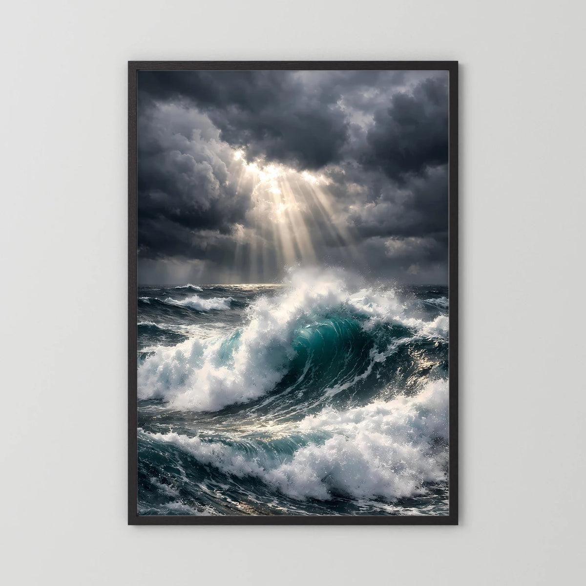 Wandbild im Hochformat mit schwarzem Rahmen: stürmisches Meer und Gewitterstrahlen