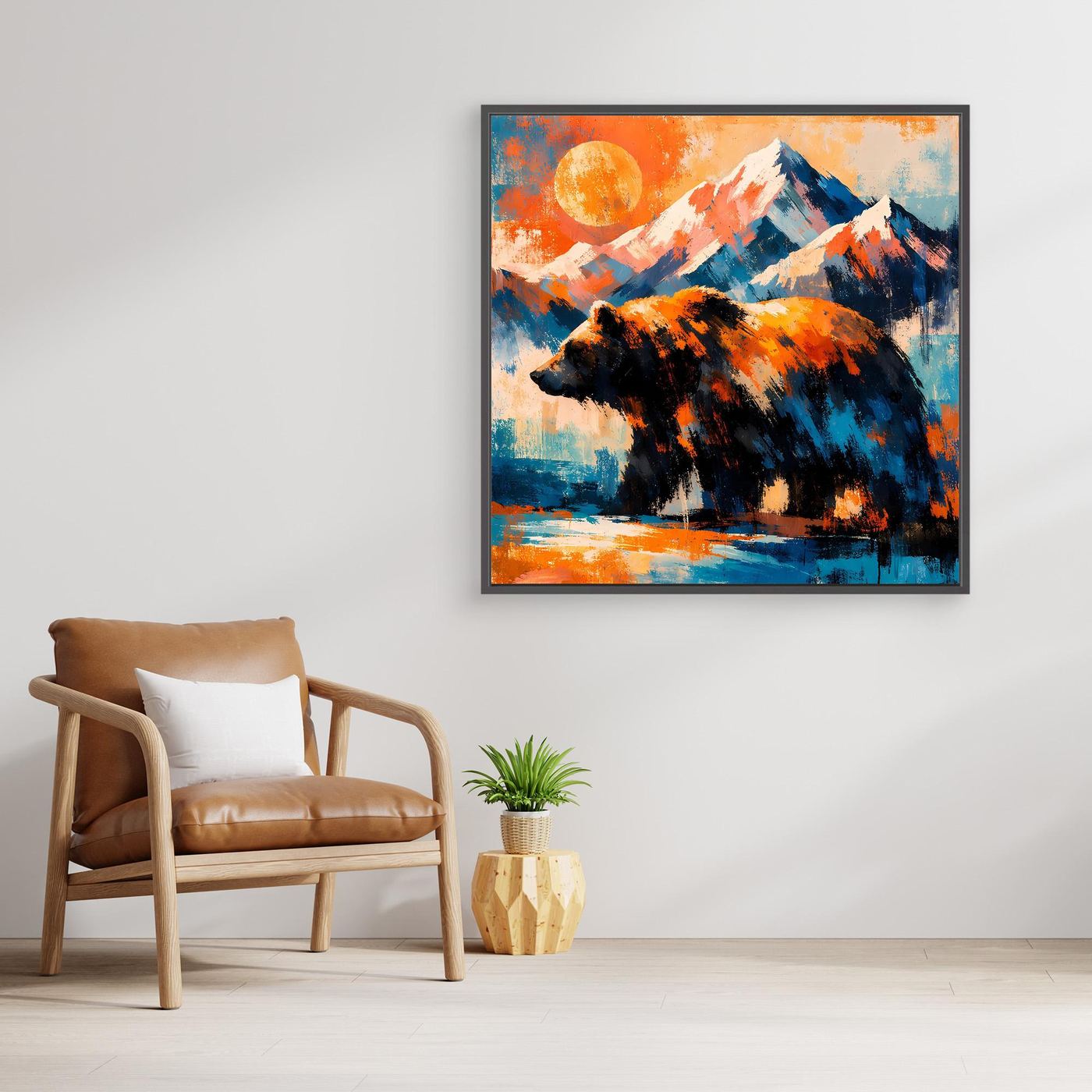 Gerahmtes Leinwandbild mit abstraktem Grizzlybär und Alpenbergen, kräftige Farbflächen.