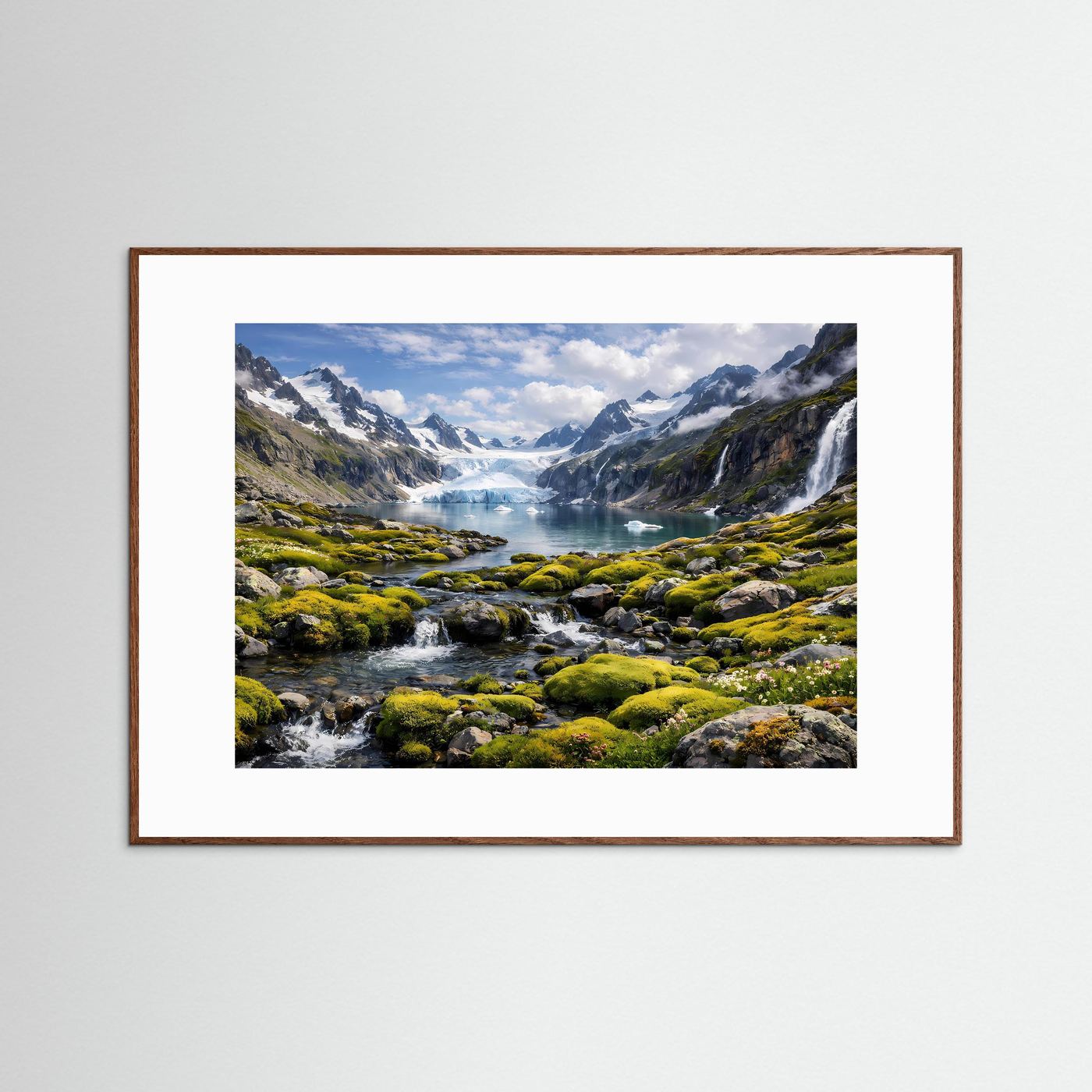 Bergposter mit Gletscher-See- und Wasserfall-Panorama, brauner Holzrahmen