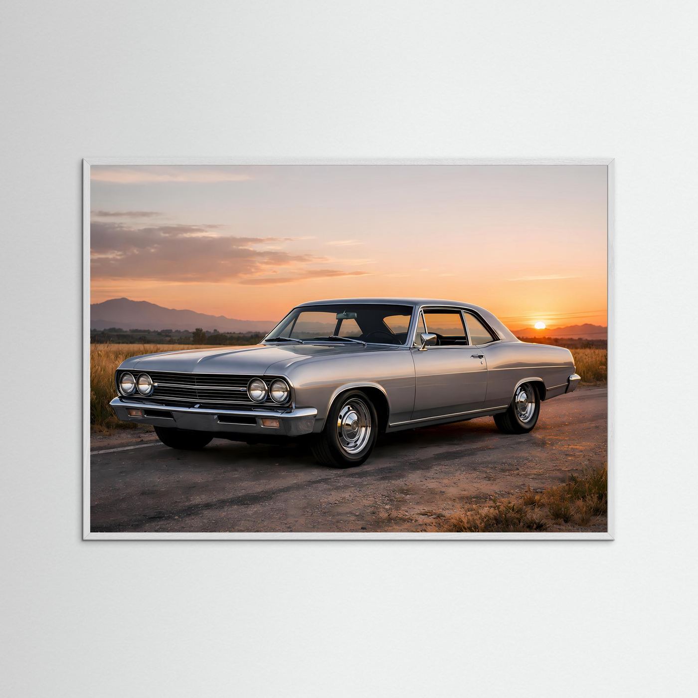 Poster im Querformat mit silbernem US-Oldtimer im weißen Holzrahmen