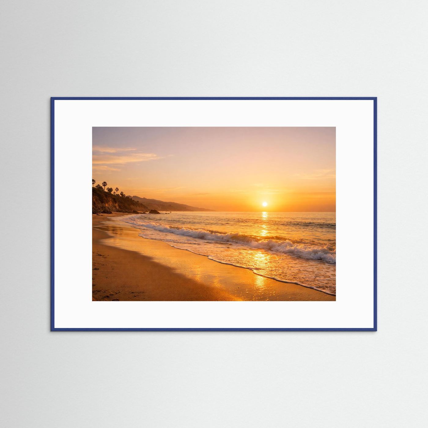 Naturposter Querformat: Sonnenuntergang am Strand, blauer Rahmen und weißer Rand