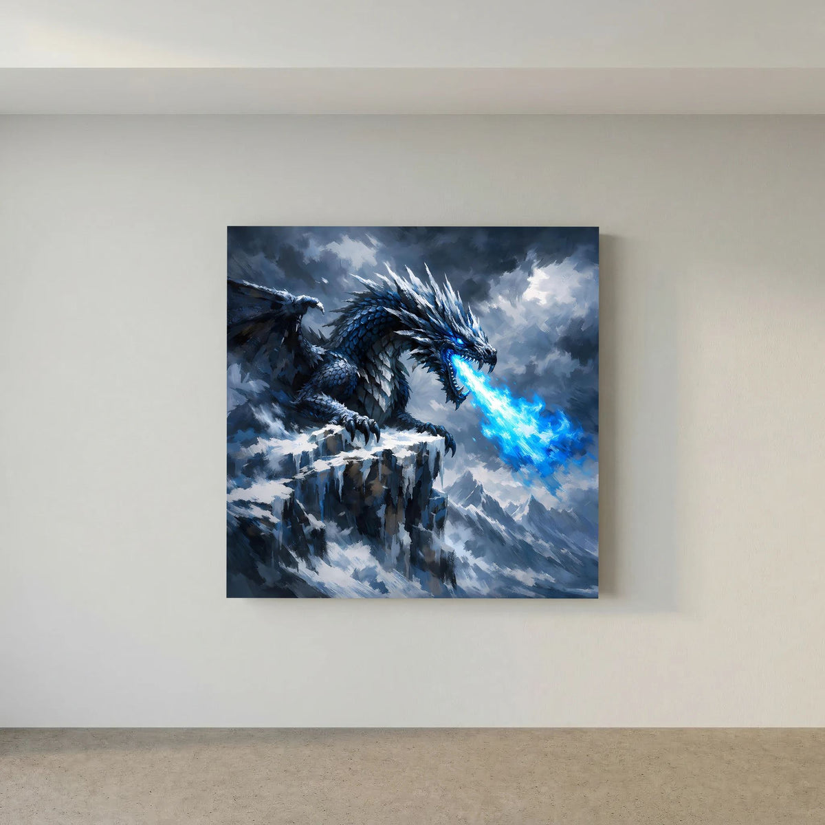 Fantasy-Leinwandbild mit blauem Eisdrache auf felsigem Gipfel, Eisstrahl vor Wolken