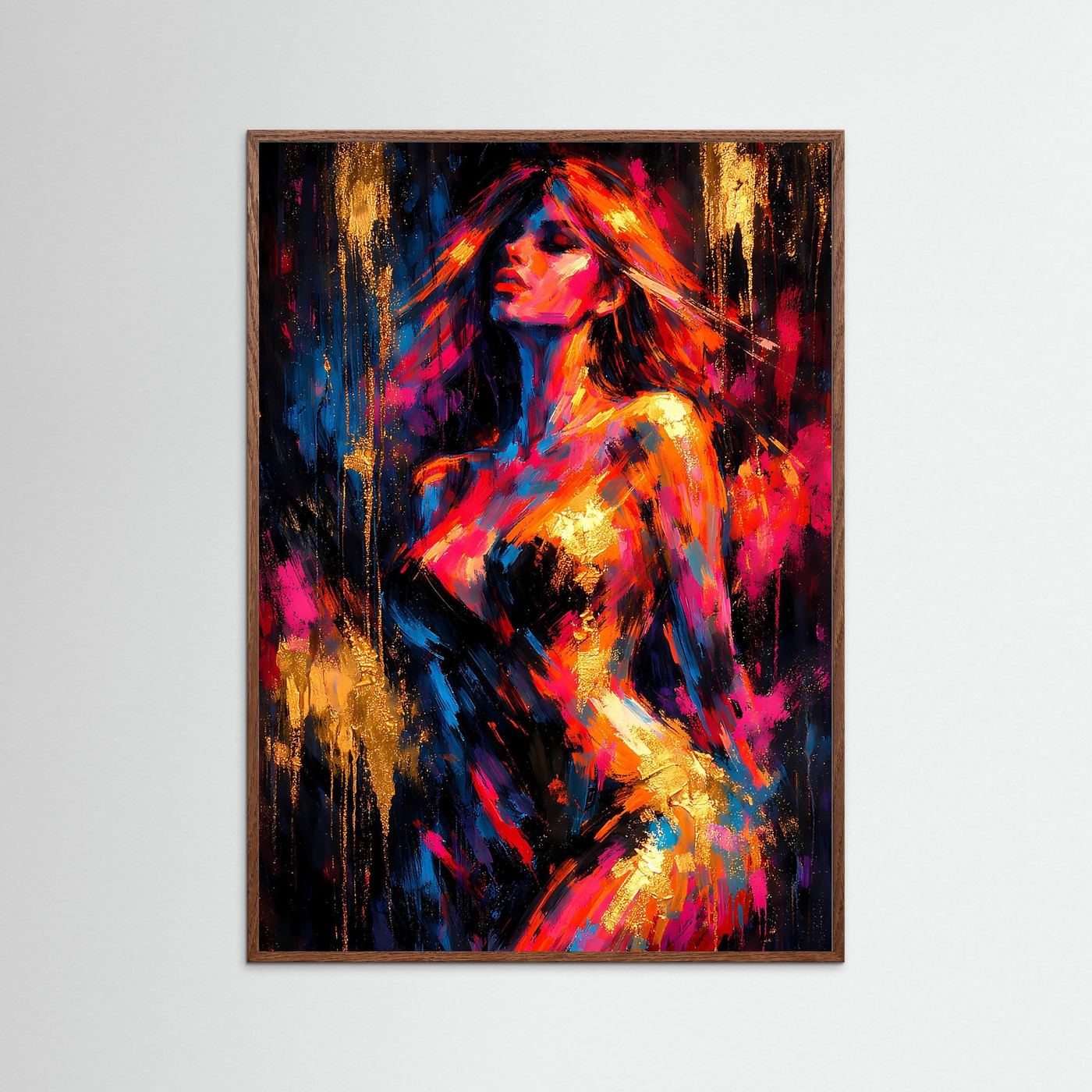 Kunstposter mit abstraktem Frauenporträt in Gold, Pink und Blau, heller Holzrahmen