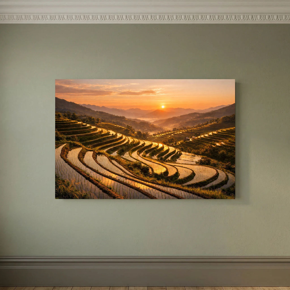 Wandposter im Querformat mit Reisterrassen-Landschaft bei Sonnenuntergang
