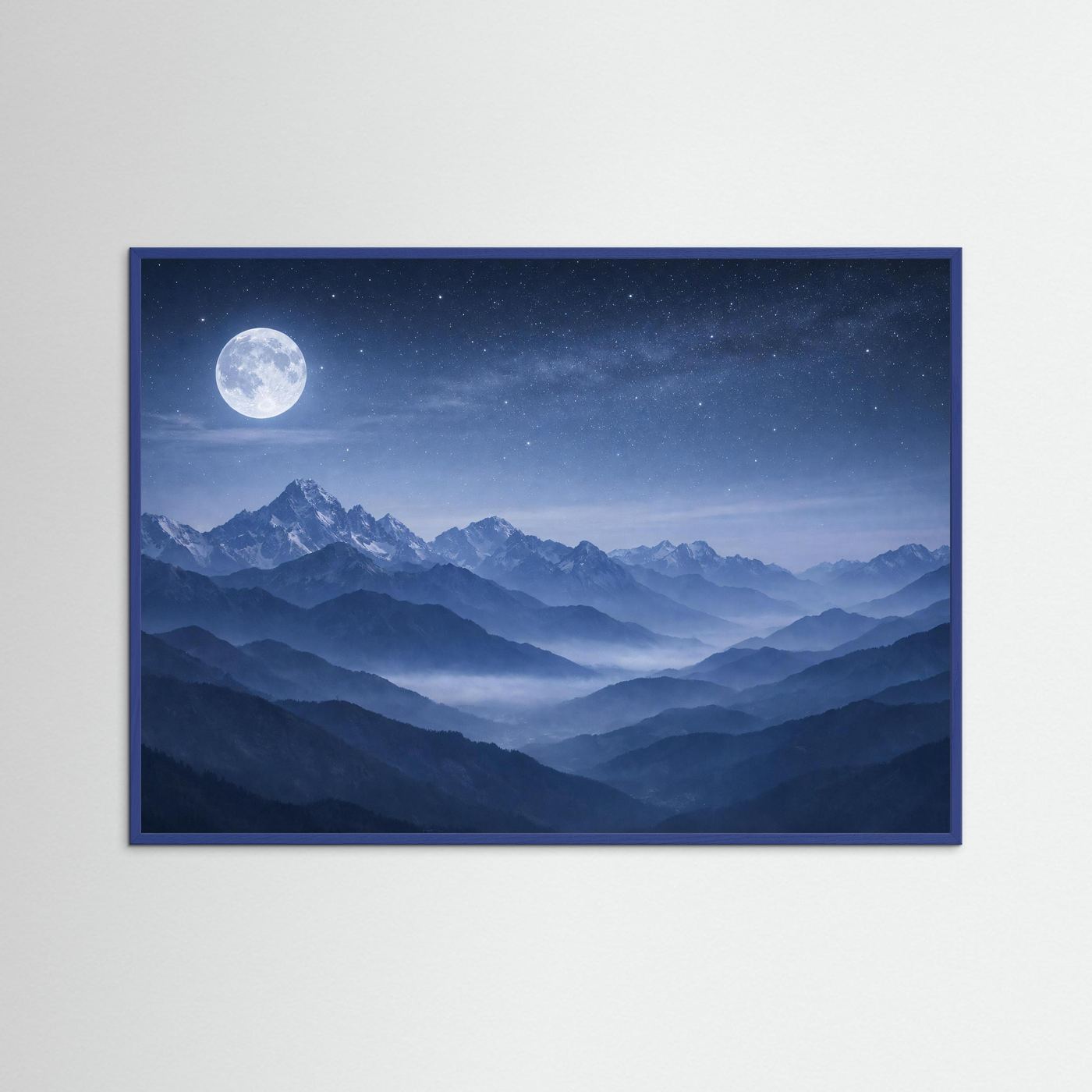 Poster im Querformat mit Vollmond über Alpen, Sternenhimmel, blauer Holzrahmen