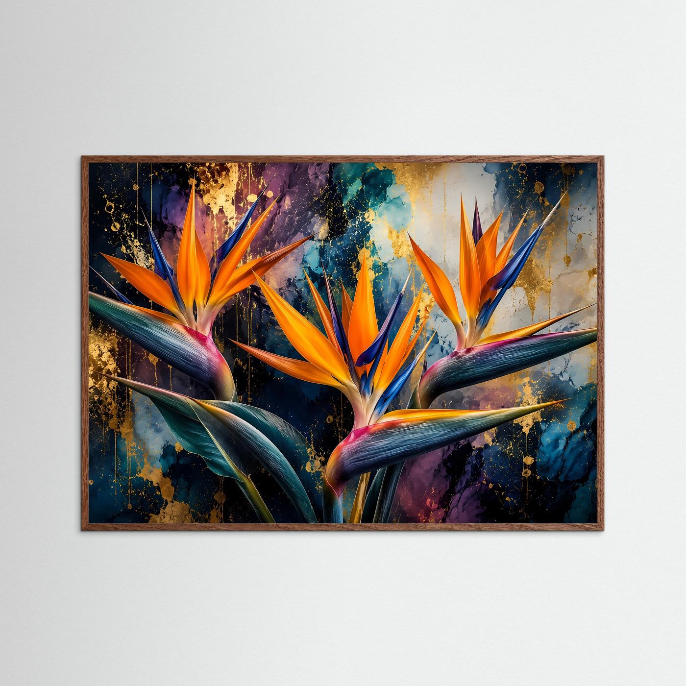 Blumenposter mit Paradiesvogelblumen, orange Blüten, goldene Sprenkel, dunkler Holzrahmen
