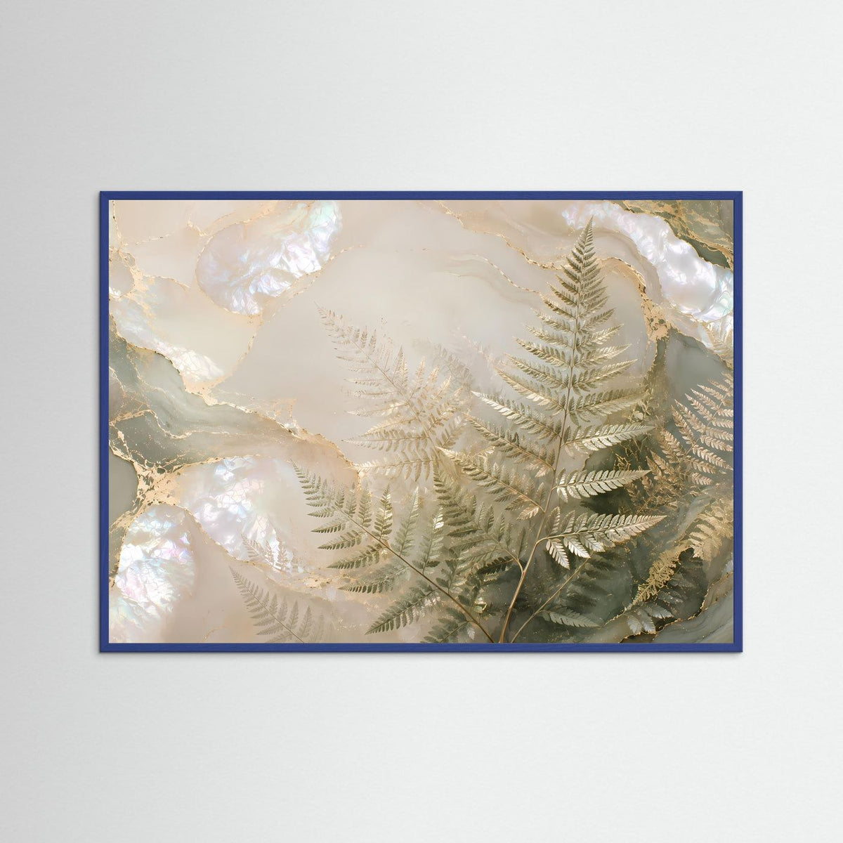 Poster im Querformat mit Perlmutt-Farn in Gold, im blau eingefassten Holzrahmen