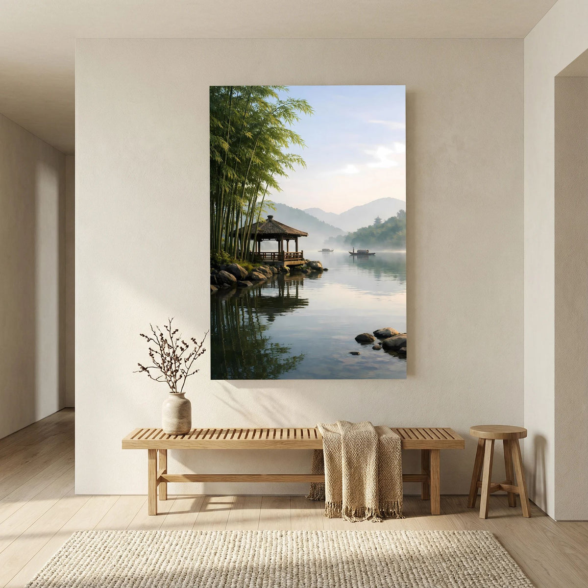 Hochformat-Wandbild mit asiatischem Flussufer, Bambus und Gartenpavillon im Morgennebel