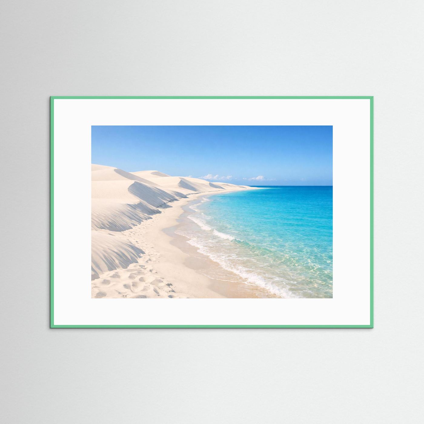 Küsten-Wandbild mit blauem Rahmen, Motiv mit weißen Sanddünen und türkisfarbenem Meer