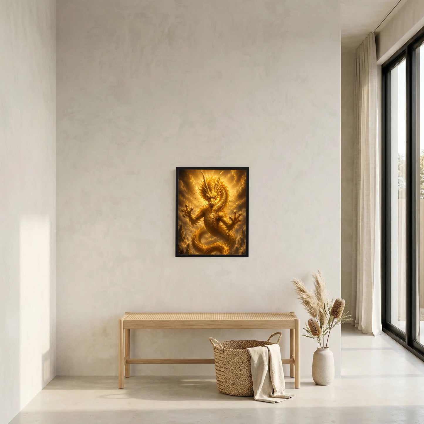 Wandposter im schwarzen Rahmen mit goldener chinesischer Drachenfigur