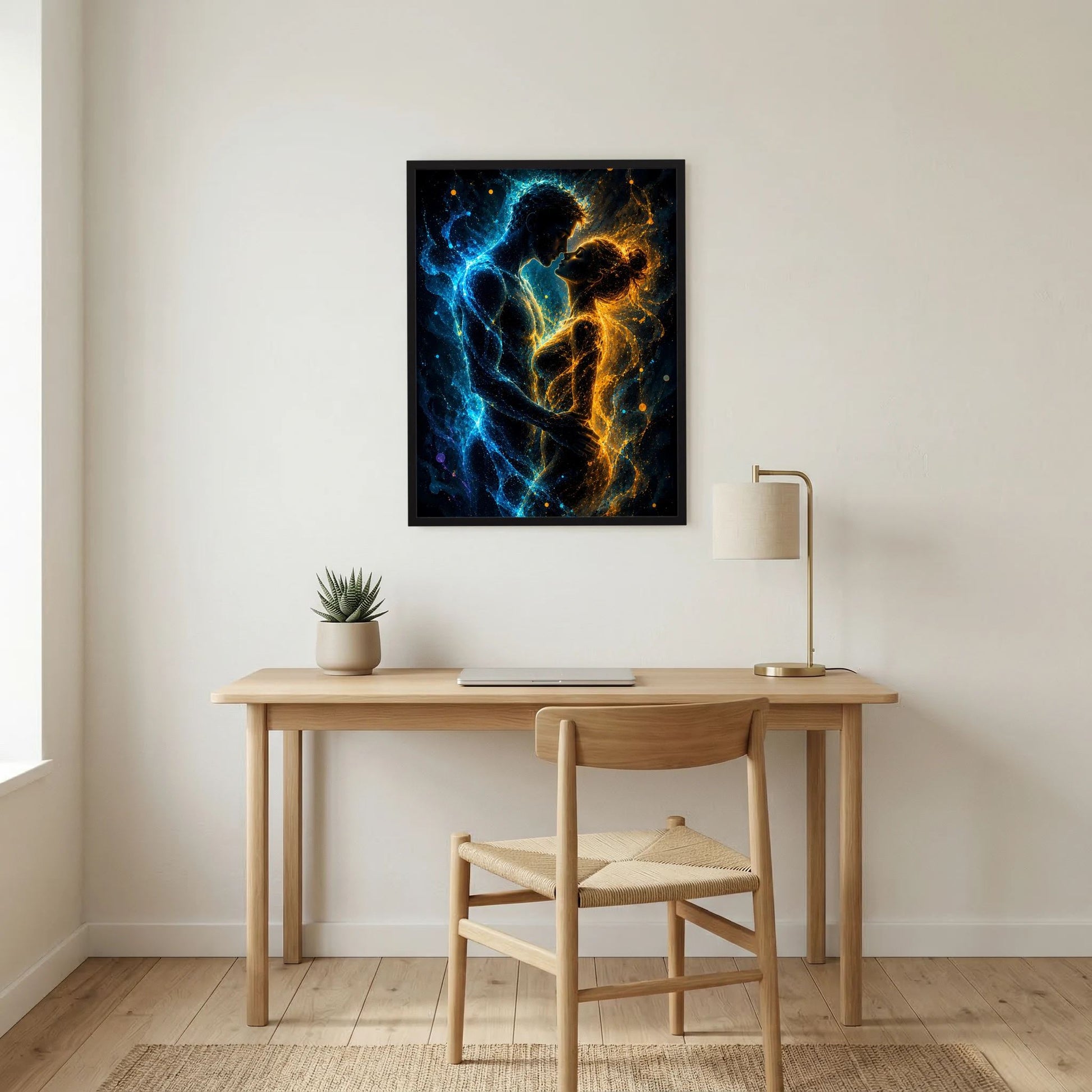Quadratisches Poster mit schwarzem Rahmen, leuchtende Blau-Gold-Formen eines abstrakten Paares