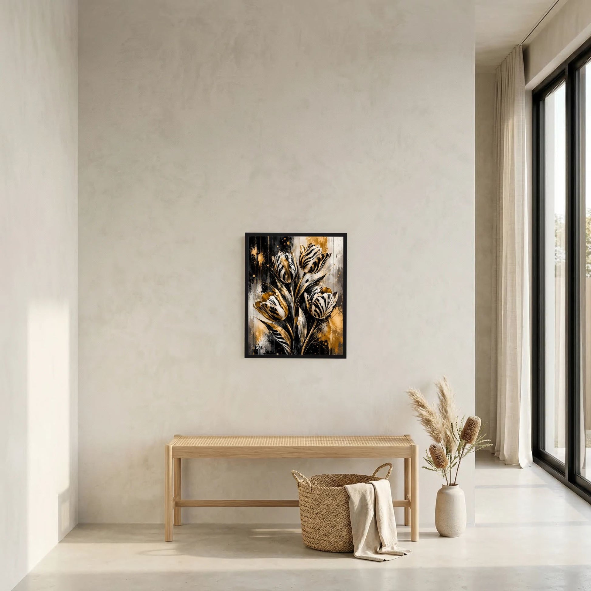 Gerahmtes Tulpen-Poster, schwarz-weiße Blumen mit goldenen Akzenten
