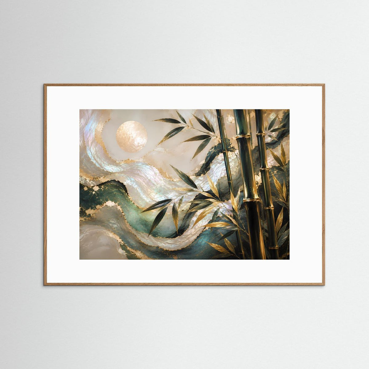 Gerahmtes Querformat-Wandbild mit abstraktem Bambusmotiv in Gold, Petrol und Perlmuttfarben, brauner Rahmen