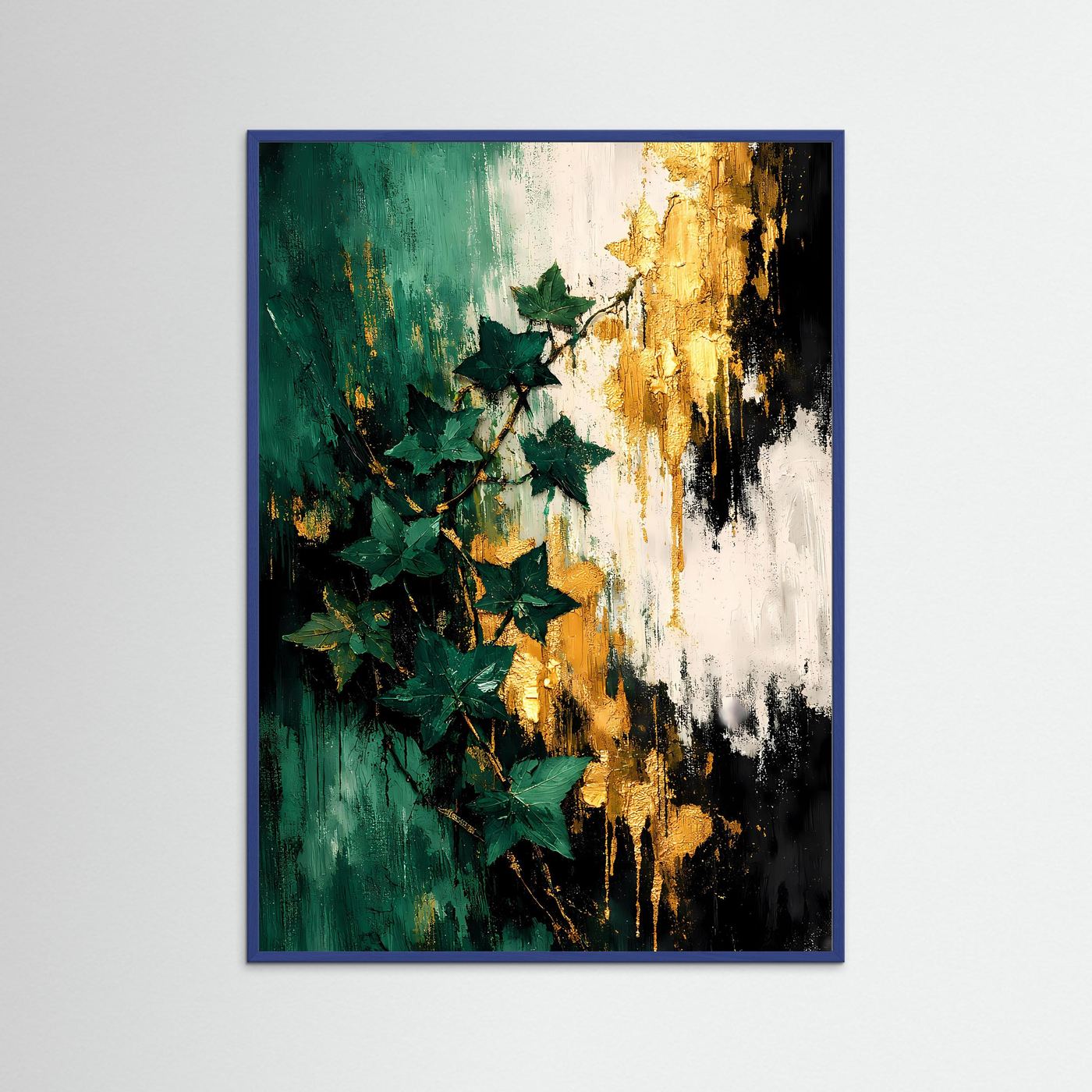 Gerahmtes Kunstposter mit Efeu-Motiv: Smaragdgrün, goldfarbene Partien und dunkles Blau