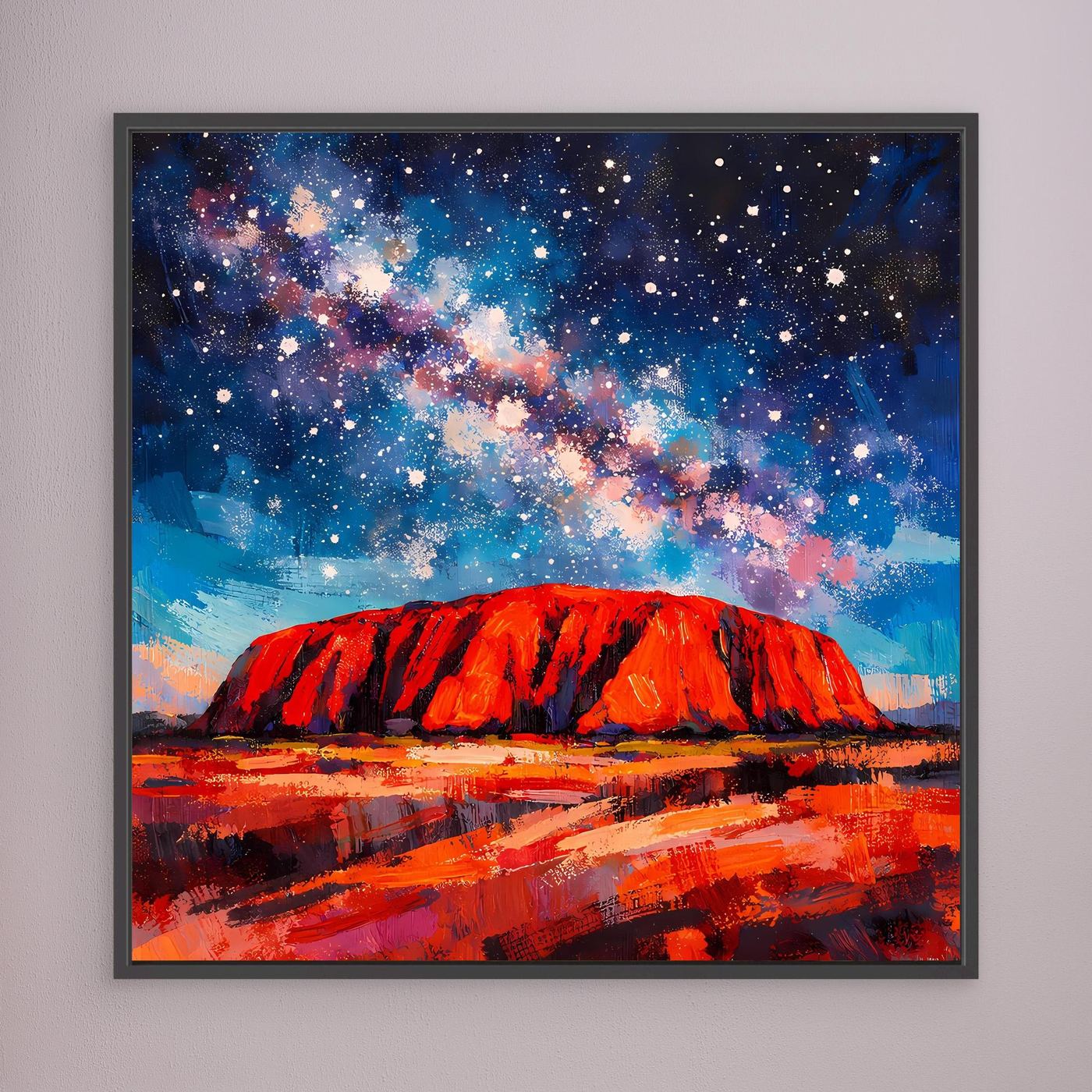Wandbild mit Milchstraße und rotem Uluru, abstrakt, anthrazitfarben gerahmt