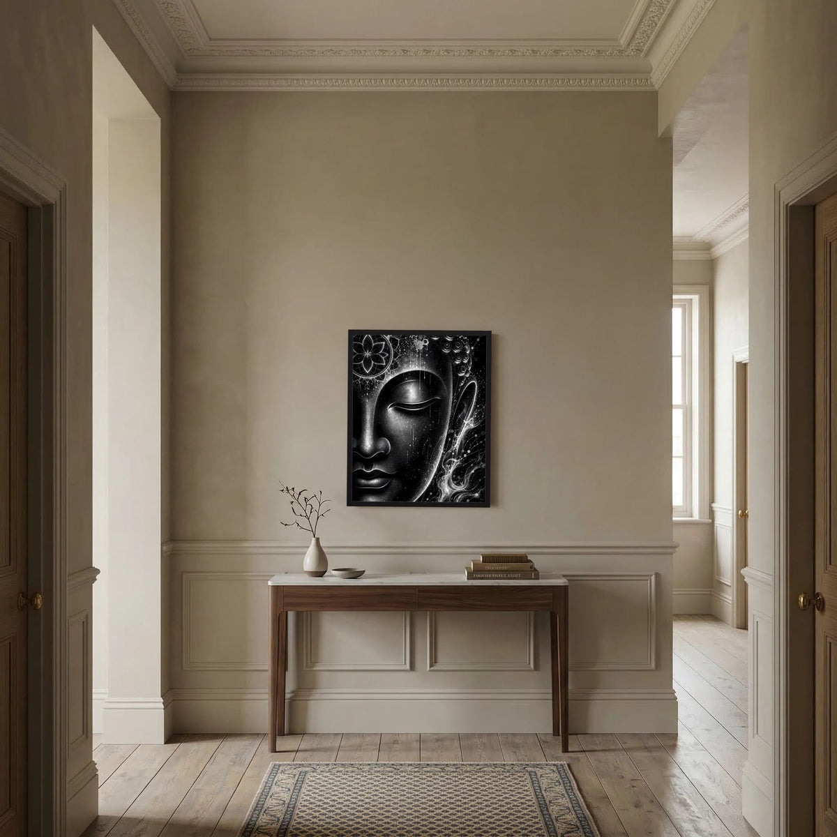 Schwarz gerahmtes Buddha-Poster im Hochformat, abstrakte Schwarzweiß-Ornamente um das Motiv