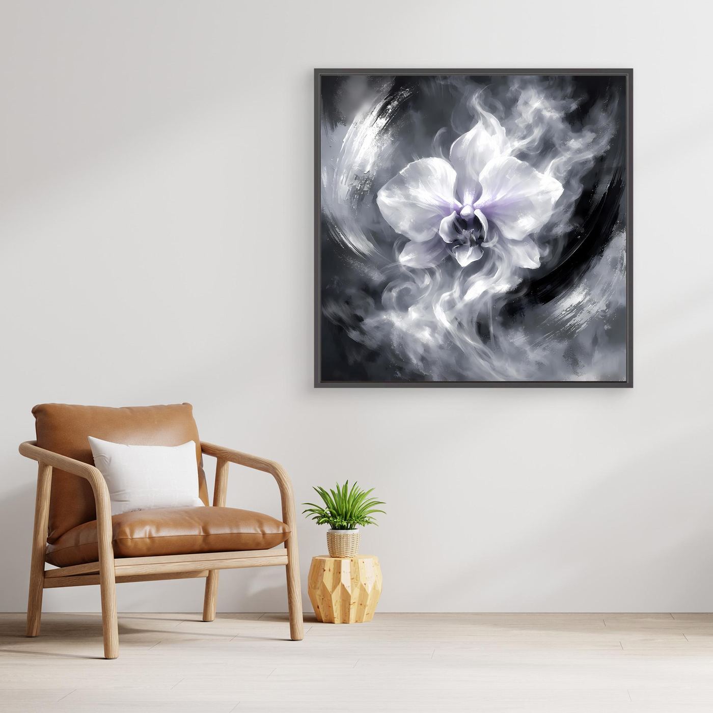 Schwarz gerahmtes Leinwandbild mit abstrakter Orchidee in Schwarz-Weiß und Violettakzent