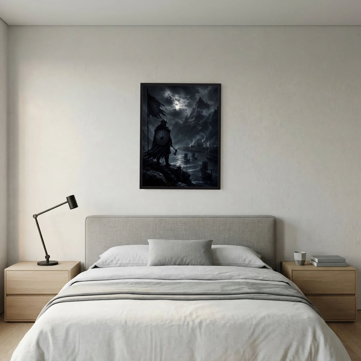 Hochformat-Poster mit schwarzem Rahmen: Wikinger-Silhouette bei Nacht mit Mond und Wolken