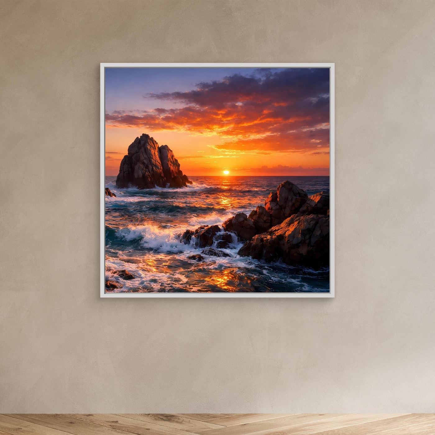 Leinwand-Wandbild mit Sonnenuntergang am Meer, Felsklippen und Wellen im schlichten Rahmen