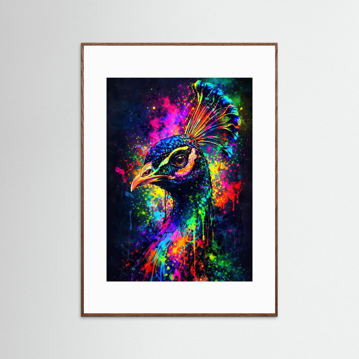 Gerahmtes Kunstdruck-Poster mit Pfau im bunten Farbnebel, weißer Rahmen