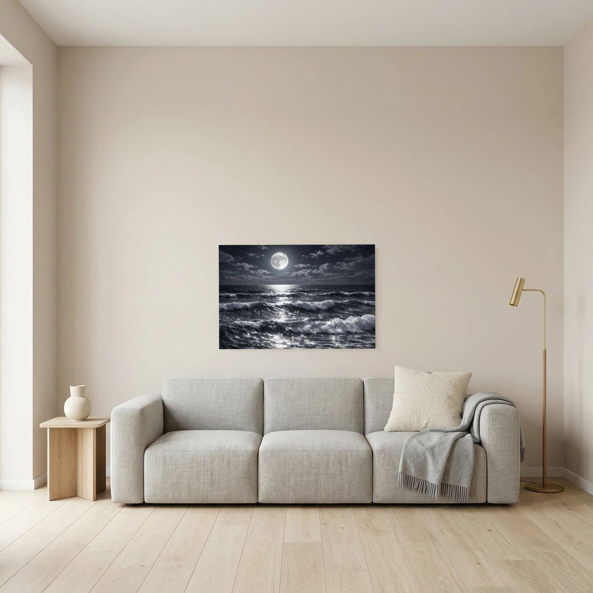 Meerwellen-Wandposter mit Vollmond und Wolken im Querformat, schwarz-weiß
