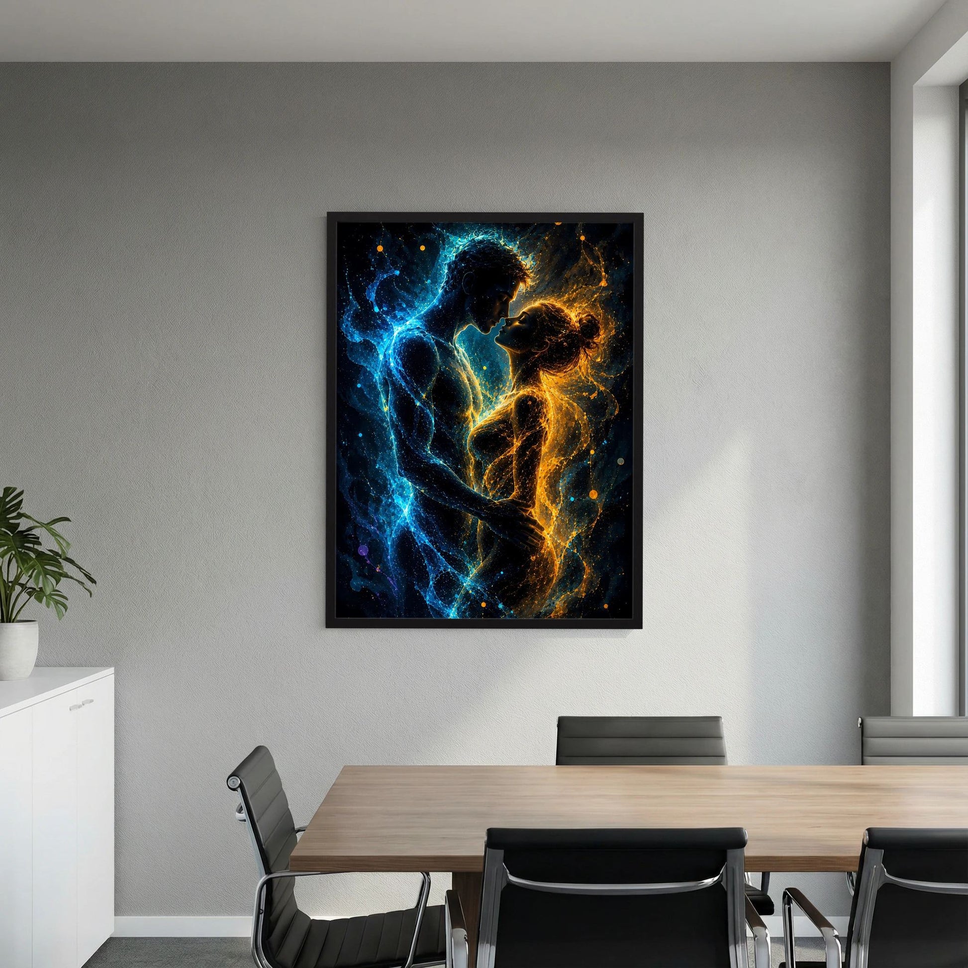 Hochformat-Poster: abstraktes Paar in Blau und Gold, schwarzer Rahmen