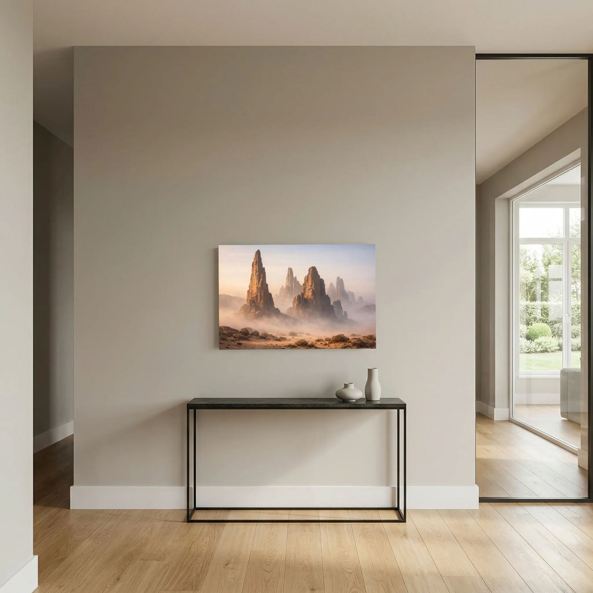 Wandposter im Querformat mit Felsformationen in Wüstennebel, ruhige Landschaft