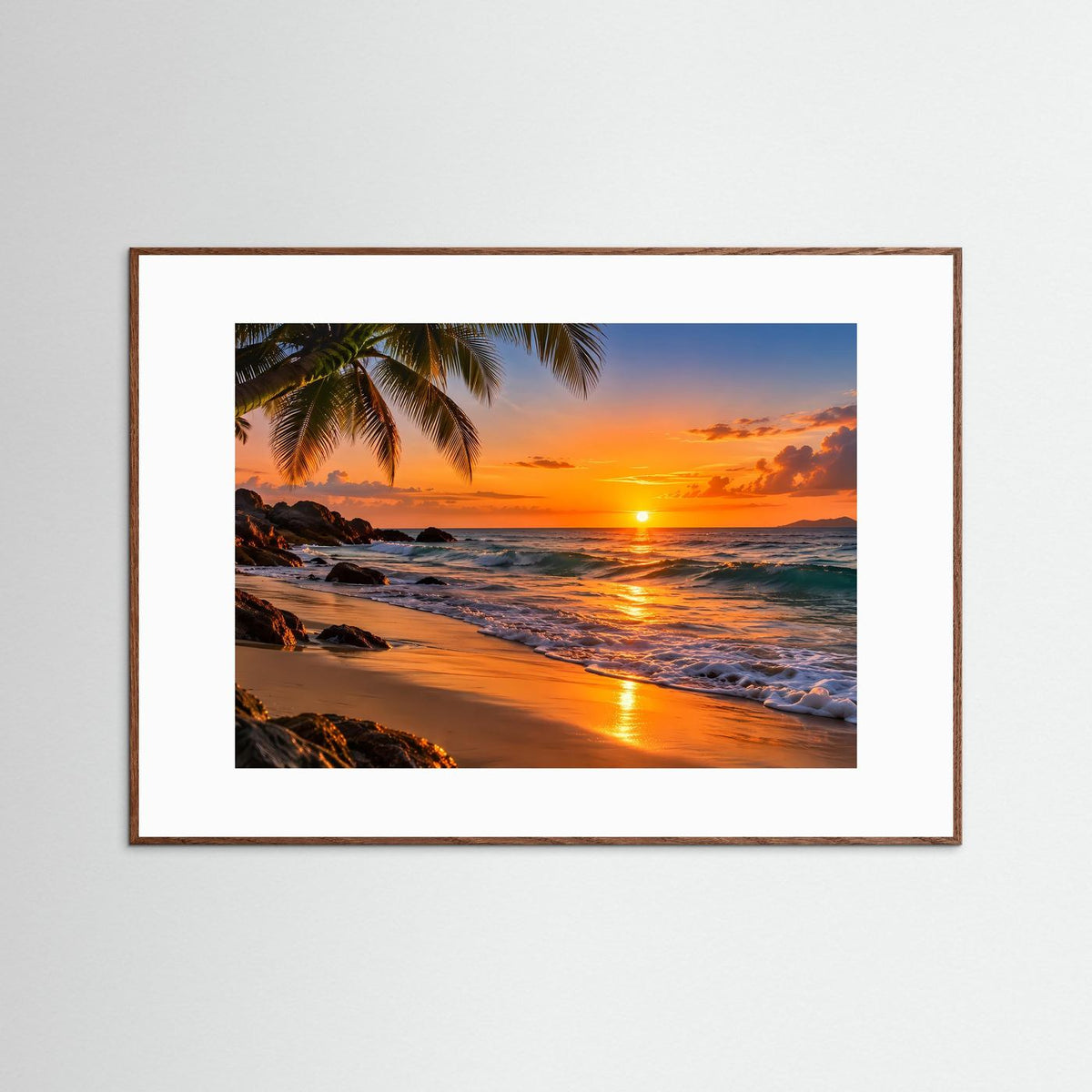 Strandposter Querformat mit Palmen, orangefarbener Sonne über dem Meer im Holzrahmen