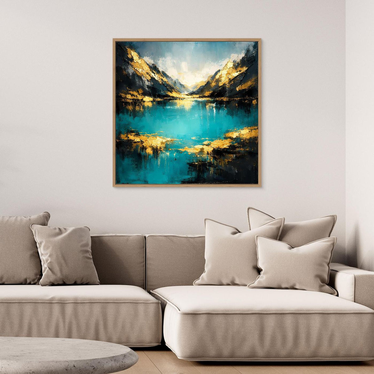 Abstraktes Leinwand-Wandbild: türkisblauer Bergsee mit goldenen Akzenten, goldener Rahmen