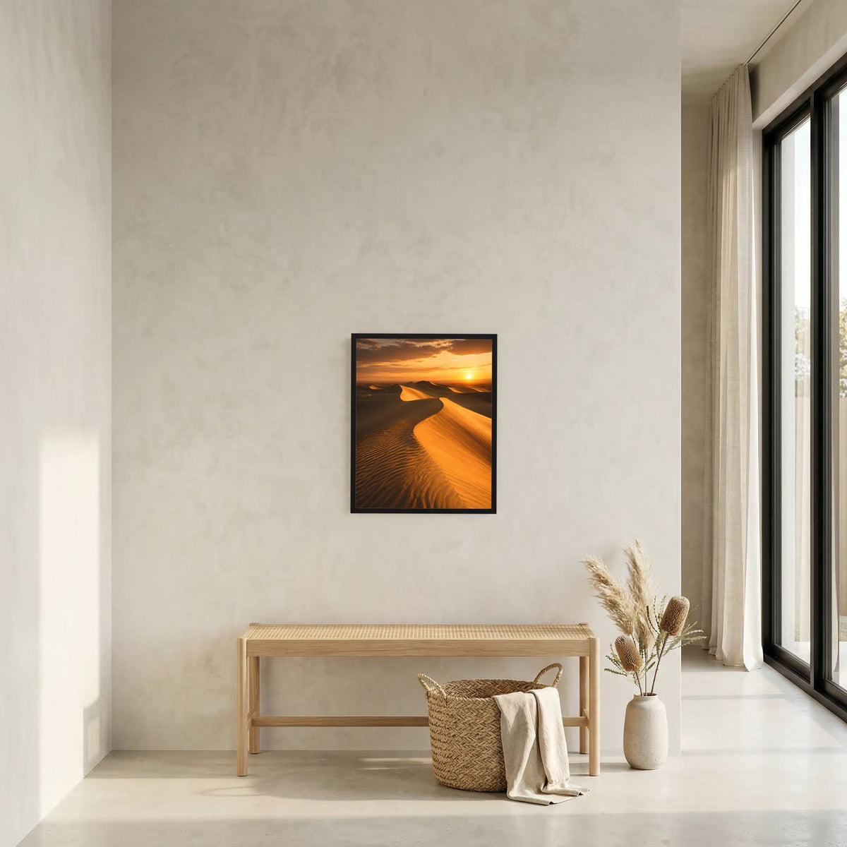 Hochformatiges Poster mit Sanddünen bei Sonnenuntergang, schwarzer Rahmen